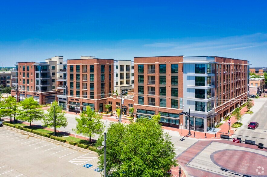 1009 14th St, Plano, TX for sale - Building Photo - Image 1 of 1