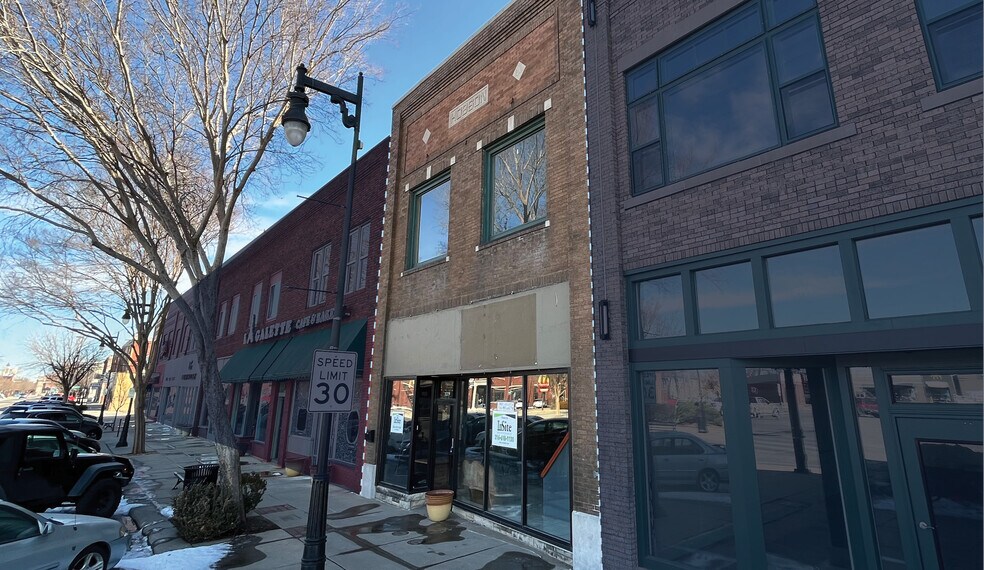 1019 W Douglas Ave, Wichita, KS 67213