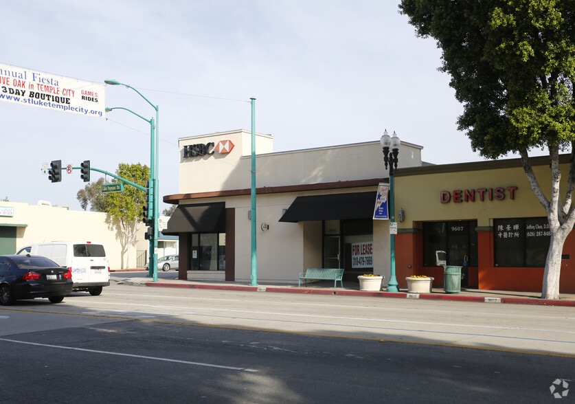 9601-9605 Las Tunas Dr, Temple City, CA for lease - Building Photo - Image 2 of 9