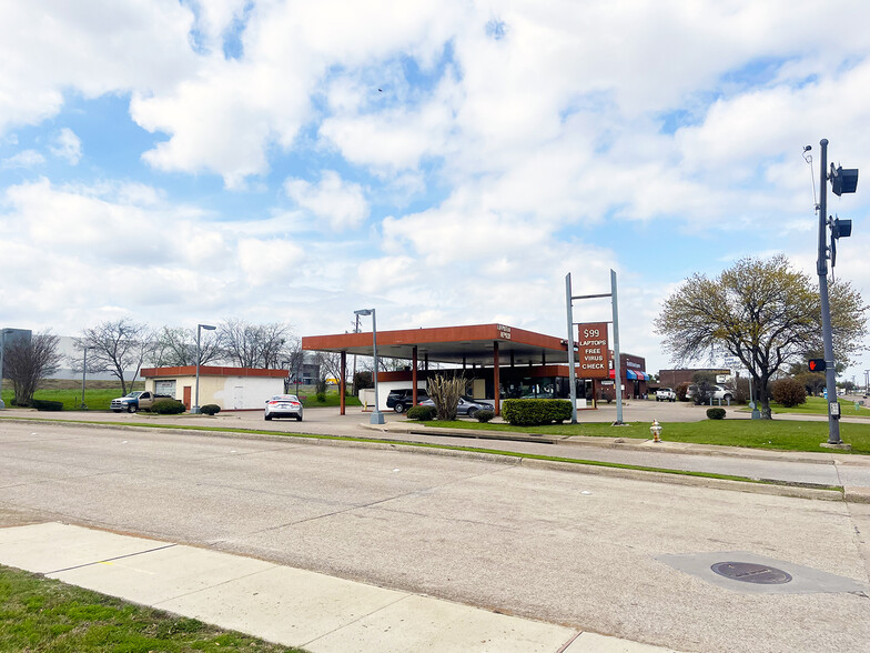 1915 N Hampton Rd, DeSoto, TX for sale - Building Photo - Image 1 of 6