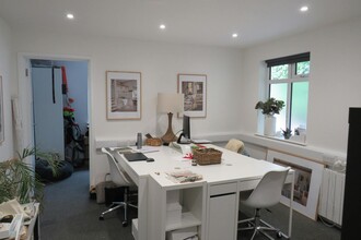 High St, Hartley Wintney for lease Interior Photo- Image 1 of 3