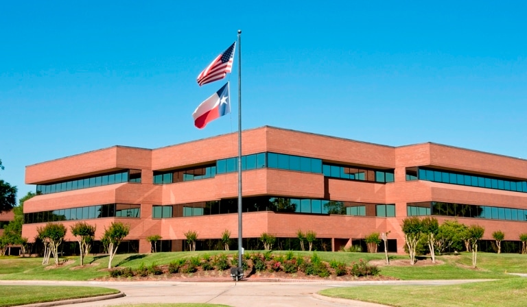 4001 Technology Dr, Angleton, TX for lease - Building Photo - Image 1 of 21