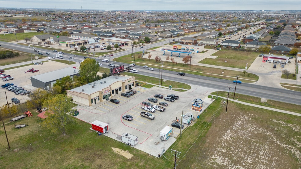 3804 W Stan Schlueter Loop, Killeen, TX for sale - Building Photo - Image 3 of 15