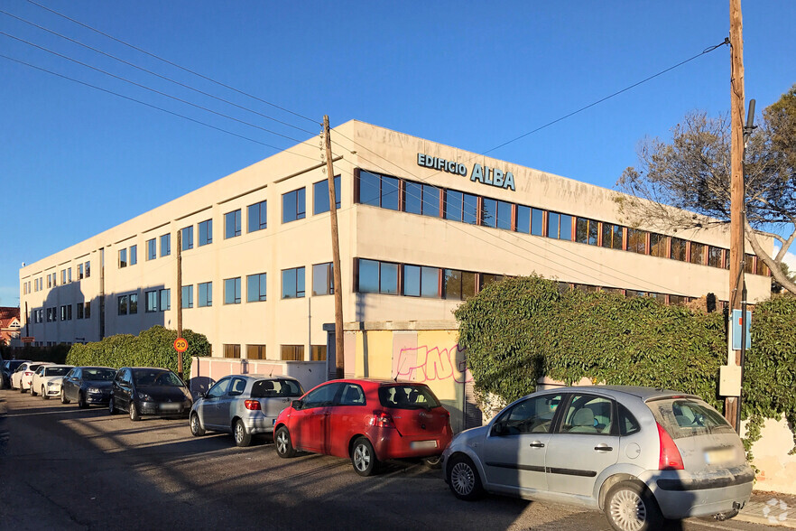 Calle Rosa de Lima, 1 A, Las Rozas de Madrid, Madrid for lease - Building Photo - Image 3 of 4