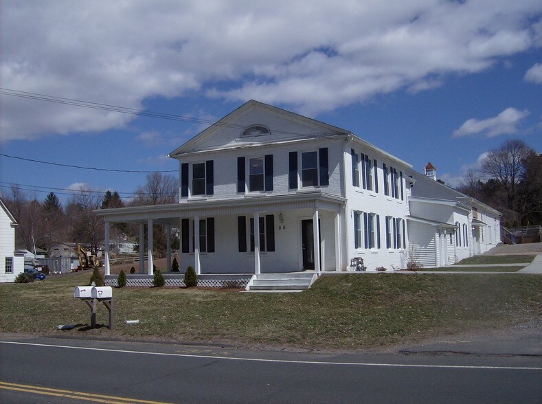 25 West Rd, Ellington, CT for sale - Primary Photo - Image 1 of 1
