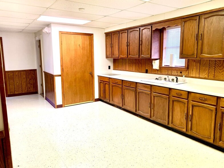 10405 US Highway 59, Grove, OK for lease - Interior Photo - Image 3 of 10