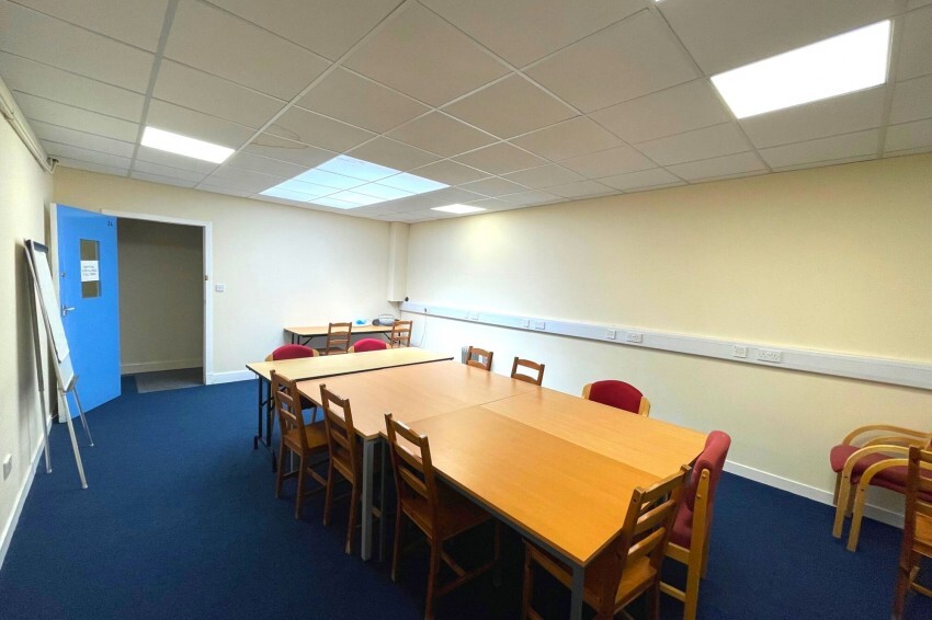 Muirshiel Rd, Port Glasgow for lease Interior Photo- Image 1 of 1