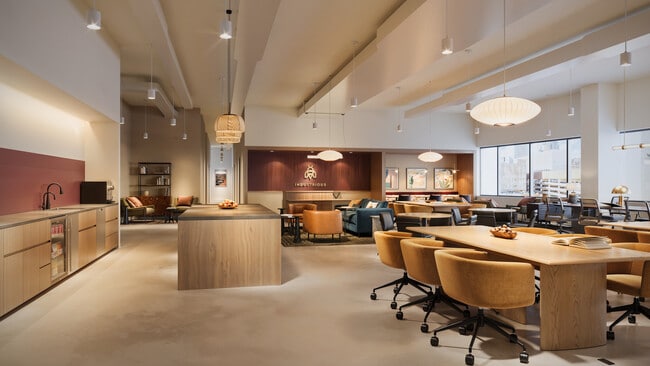 More details for 201 E Washington St, Phoenix, AZ - Coworking for Lease