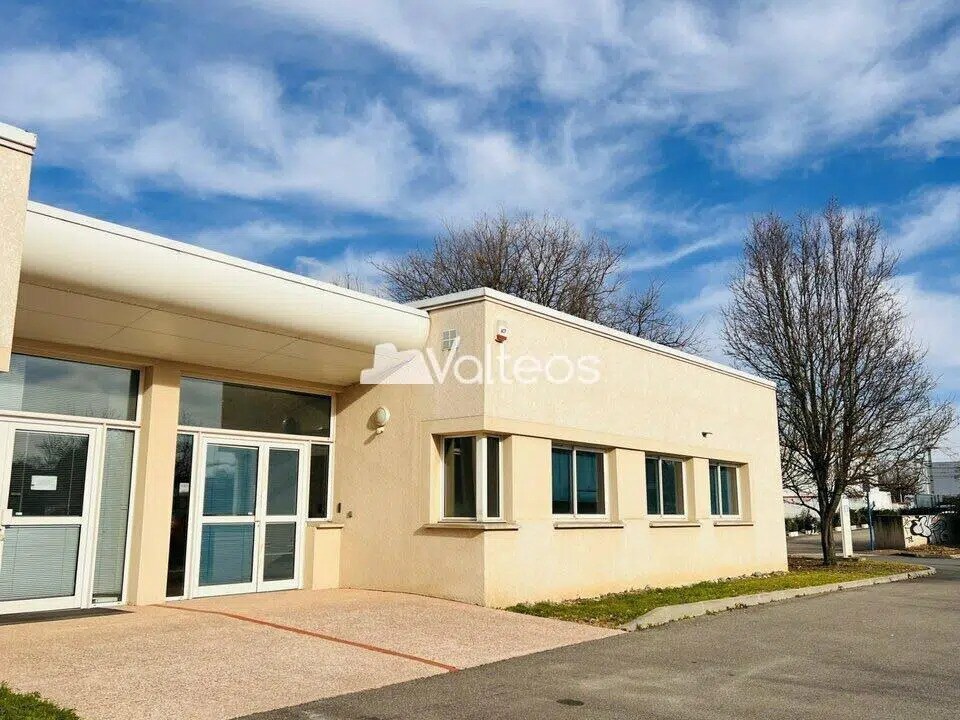 Office in Labège for lease Building Photo- Image 1 of 8