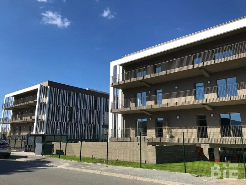 Office in Bruges for lease - Building Photo - Image 3 of 15