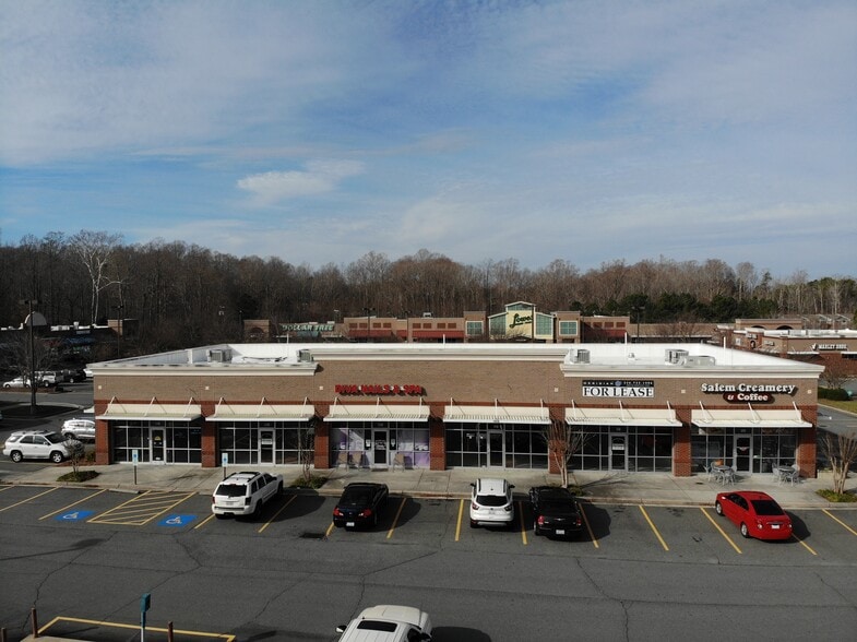 5038 Peters Creek Pky, Winston-Salem, NC for lease - Primary Photo - Image 3 of 3