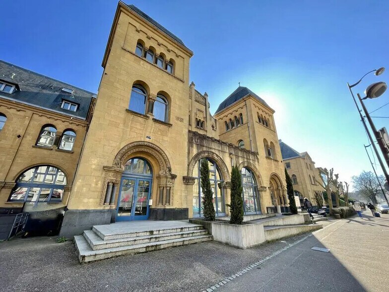Office in Metz for lease - Building Photo - Image 3 of 9