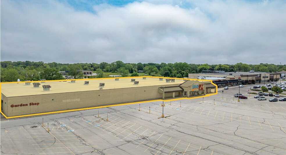 5141 Douglas Ave, Racine, WI for lease - Building Photo - Image 2 of 8