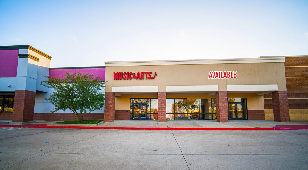 420-432 N US 67 Hwy, Cedar Hill, TX for sale - Building Photo - Image 1 of 1