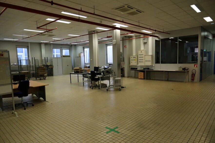 Avenue Du Général Sarrail, Châlons-en-Champagne for sale - Interior Photo - Image 3 of 4