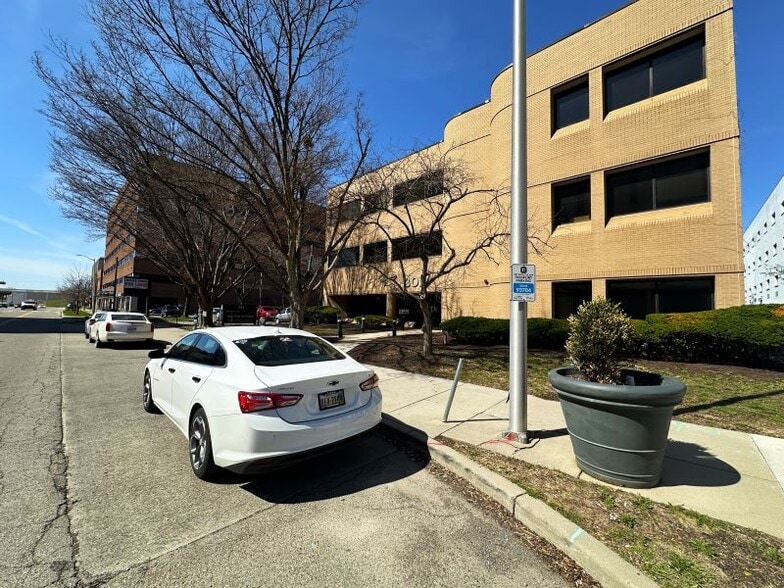 301 W 1st St, Dayton, OH for sale - Building Photo - Image 2 of 11