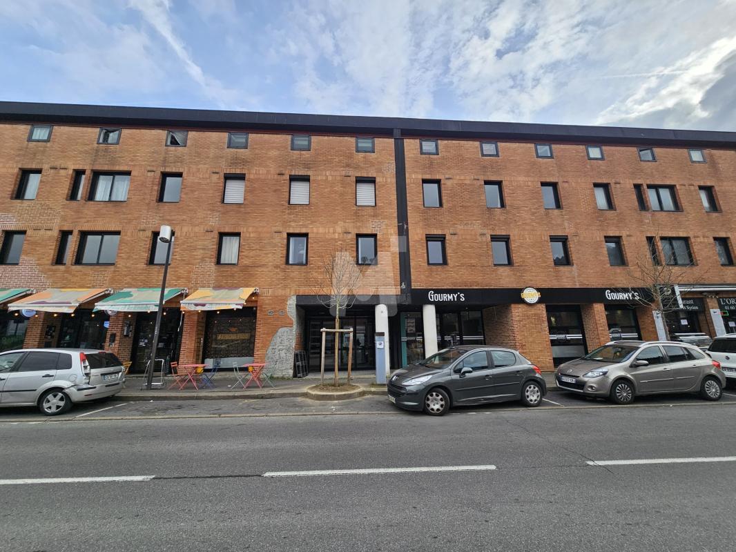 Office in Évry-Courcouronnes for lease Building Photo- Image 1 of 12