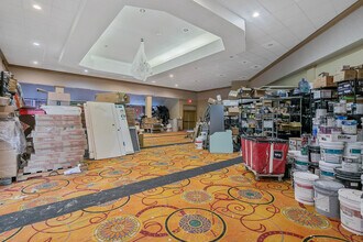 1944 Cedar Creek Rd, Fayetteville, NC for lease Interior Photo- Image 2 of 7