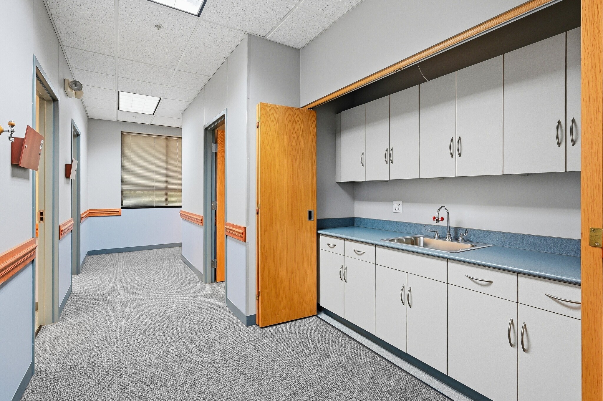 750 Fletcher Dr, Elgin, IL for lease Interior Photo- Image 1 of 17