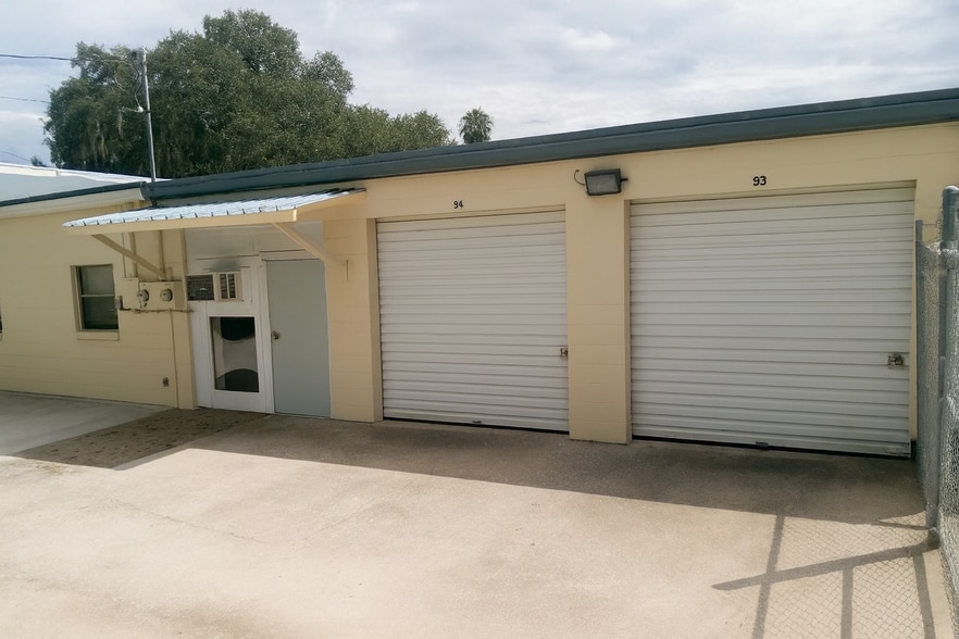 3804 SE Lake Weir Ave, Ocala, FL for lease - Primary Photo - Image 2 of 10