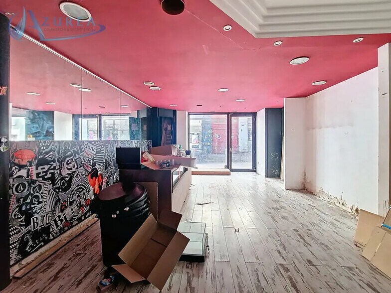 Retail in Cannes for lease - Interior Photo - Image 1 of 6