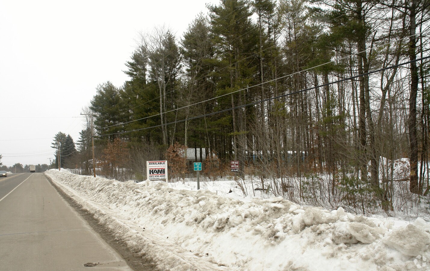 19 Milton Rd, Rochester, NH 03839