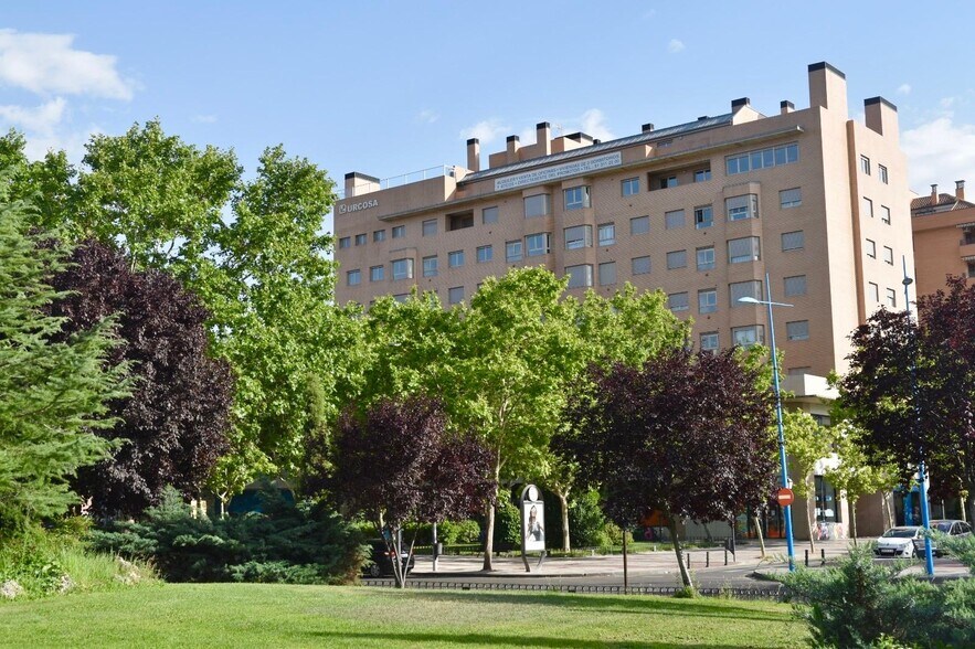 Office in Alcorcón, Madrid for lease - Building Photo - Image 1 of 1