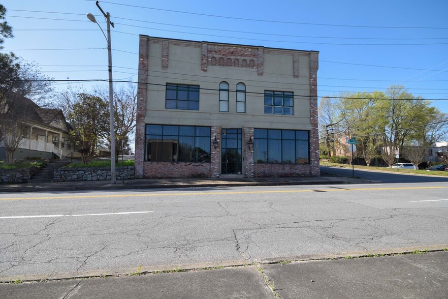 823 W Markham St, Little Rock, AR for sale - Building Photo - Image 1 of 1