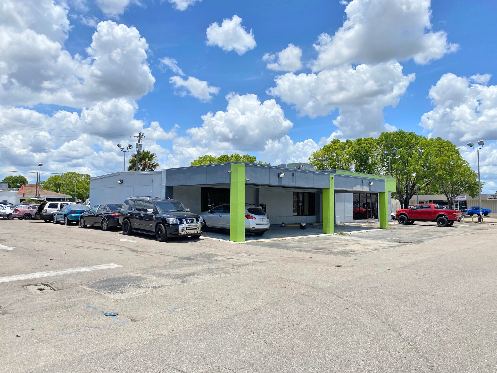 3388 Fowler St, Fort Myers, FL 33901 Fowler Car Dealership