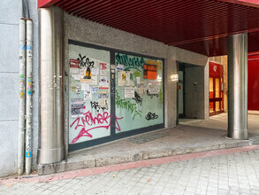 Office/Retail in Madrid, MAD for lease Interior Photo- Image 2 of 3