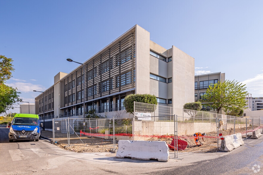 47 Boulevard Des Acieries, Marseille for sale - Building Photo - Image 3 of 3