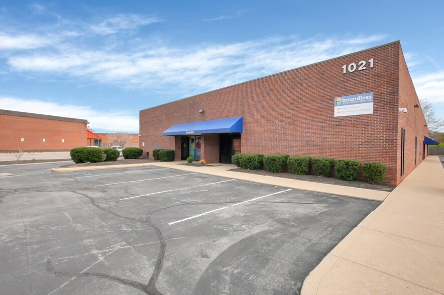 1021 Checkrein Ave, Columbus, OH for sale - Building Photo - Image 2 of 5