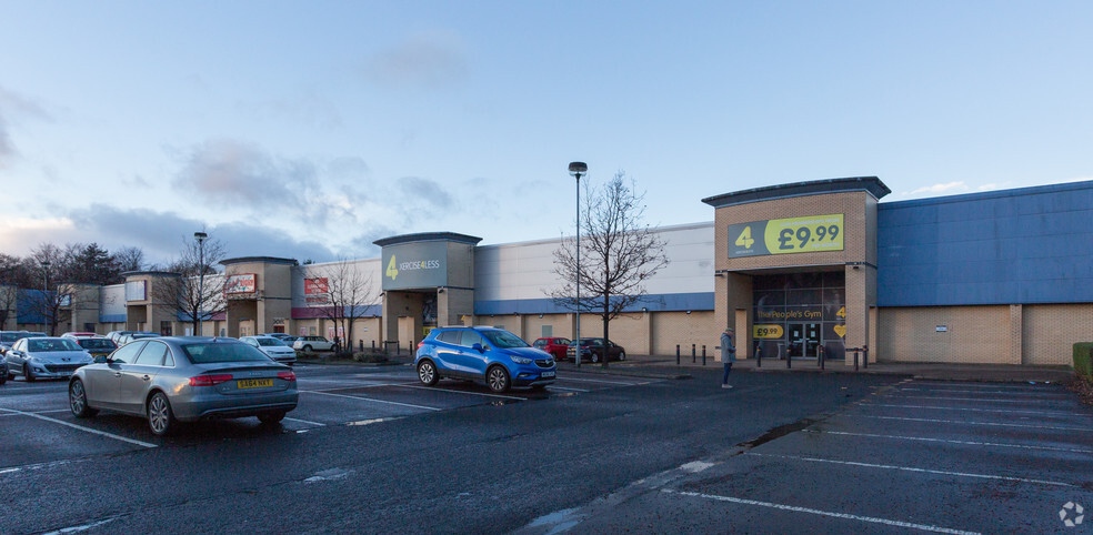 West Lodge Rd, Renfrew for lease - Primary Photo - Image 1 of 8