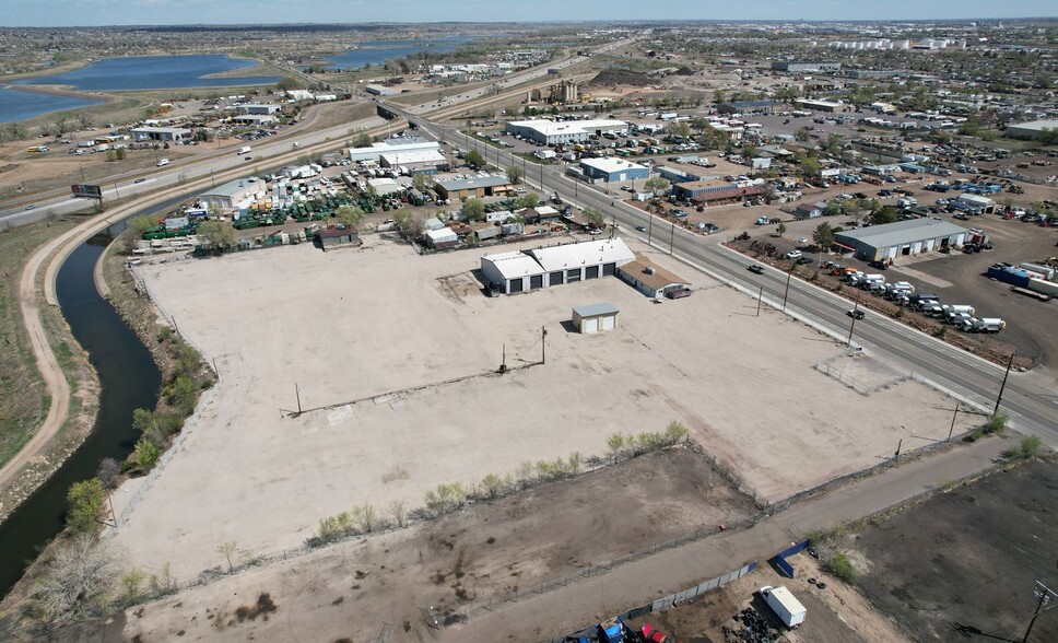 7627 Dahlia St, Commerce City, CO for lease - Building Photo - Image 1 of 2