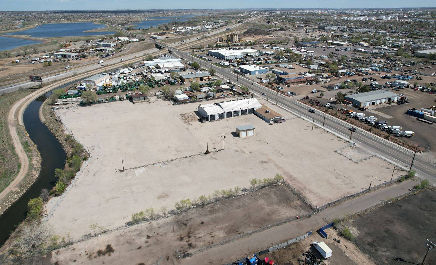7627 Dahlia St, Commerce City, CO for lease Building Photo- Image 1 of 3