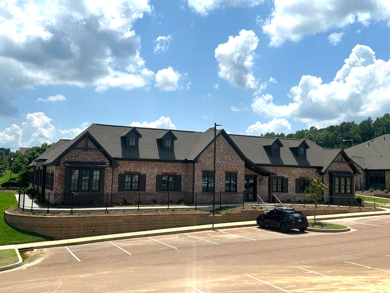 410 Enterprise Dr, Oxford, MS for lease - Building Photo - Image 1 of 10