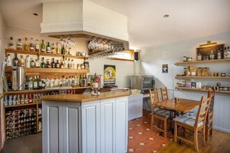 B6360, Melrose for sale Interior Photo- Image 1 of 12