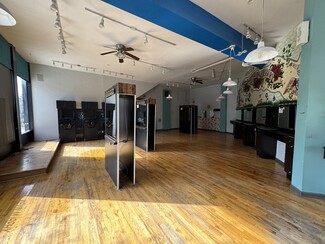More details for 2001-2003 N Point St, Chicago, IL - Retail for Lease