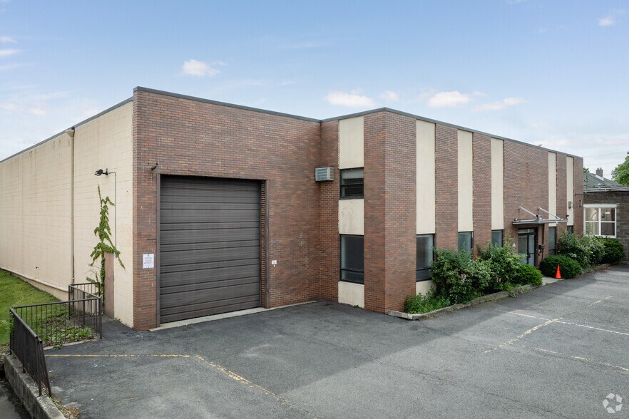 55 Voorhis Ln, Hackensack, NJ for sale - Building Photo - Image 1 of 1