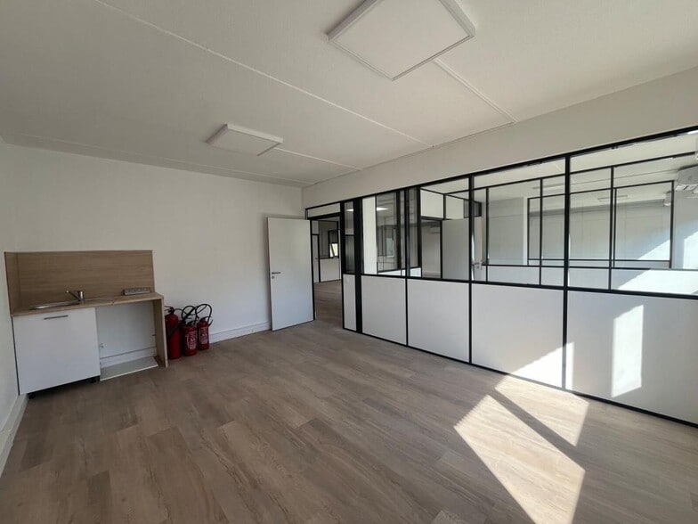 289 Rue Garibaldi, Lyon for sale - Interior Photo - Image 2 of 15