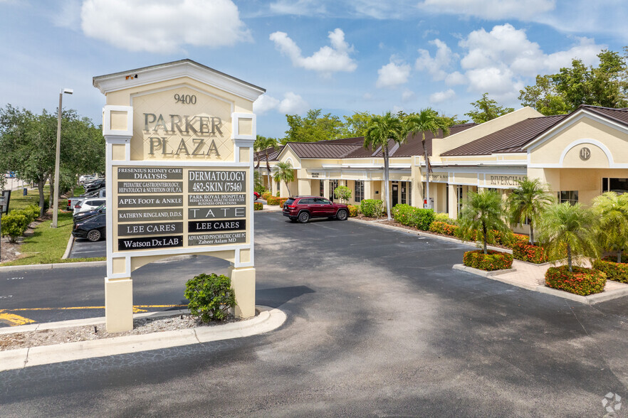 9400-9420 Gladiolus Dr, Fort Myers, FL for lease - Building Photo - Image 3 of 5