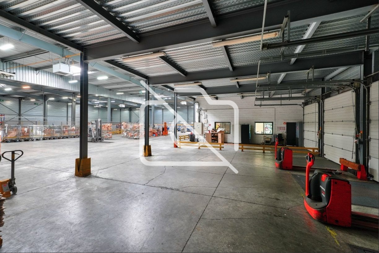 Industrial in Villeparisis for lease Interior Photo- Image 1 of 6