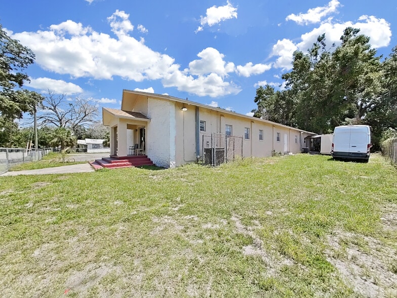 3201 E Genessee St, Tampa, FL for sale - Building Photo - Image 3 of 50