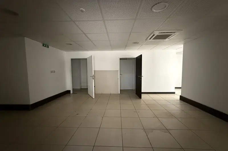 Office in Montpellier for lease Interior Photo- Image 1 of 5