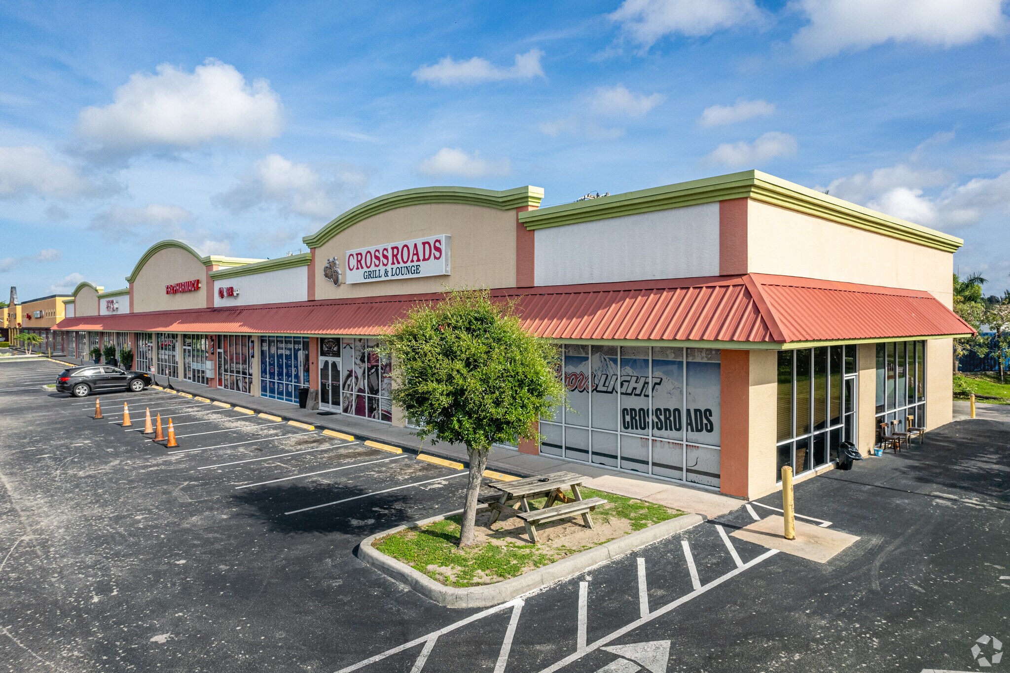 211 Hancock Bridge Pky W, Cape Coral, FL 33990