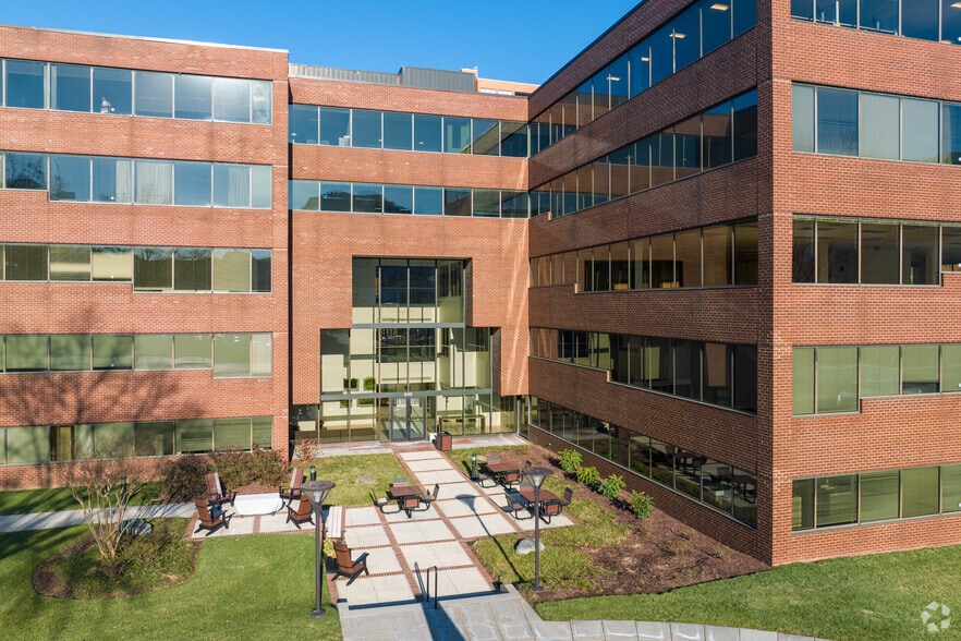 849 Fairmount Ave, Towson, MD for lease - Building Photo - Image 2 of 3