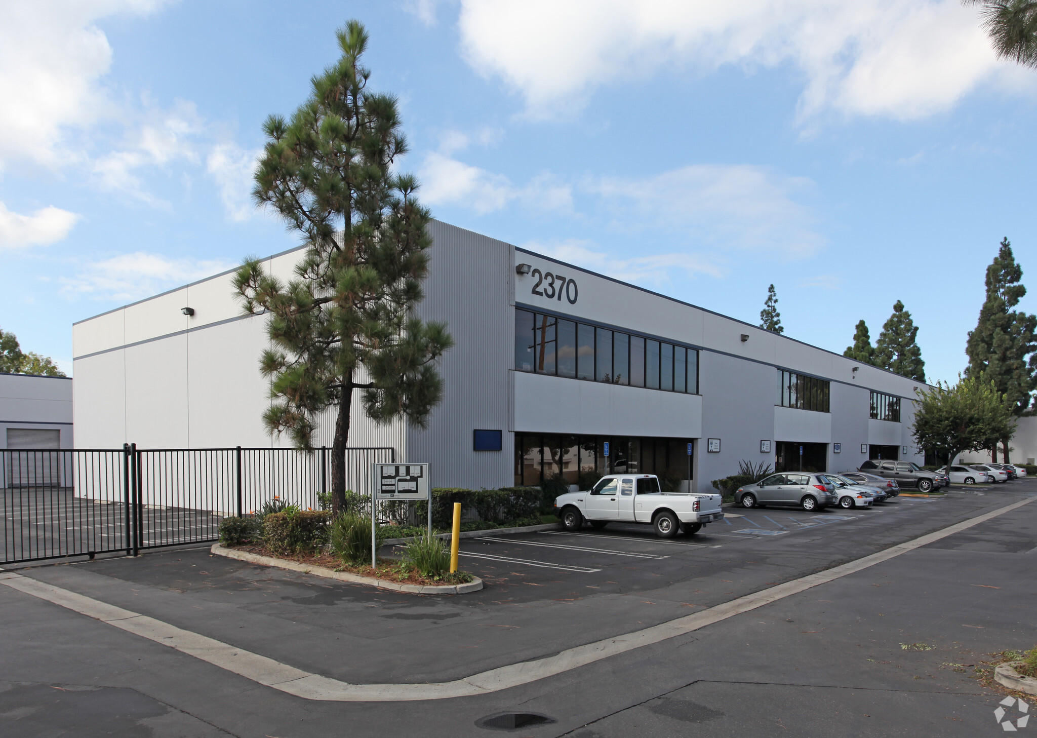 2300-2370 E Artesia Blvd, Long Beach, CA for lease Building Photo- Image 1 of 14