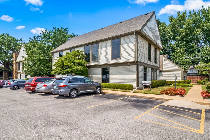 2417 E Skelly Dr, Tulsa, OK 74105