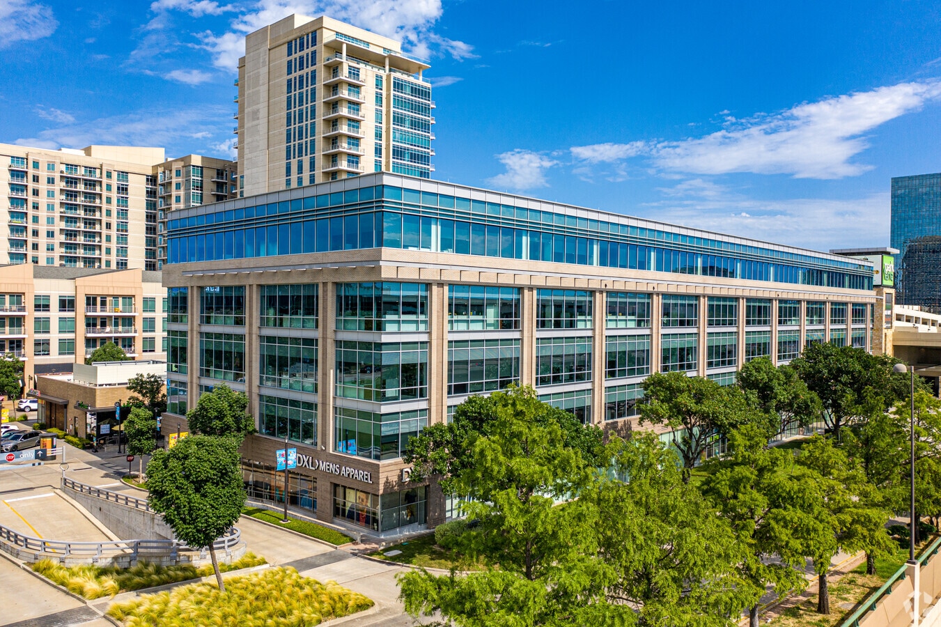 8080 Park Ln, Dallas, TX 75231 The Shops at Park Lane