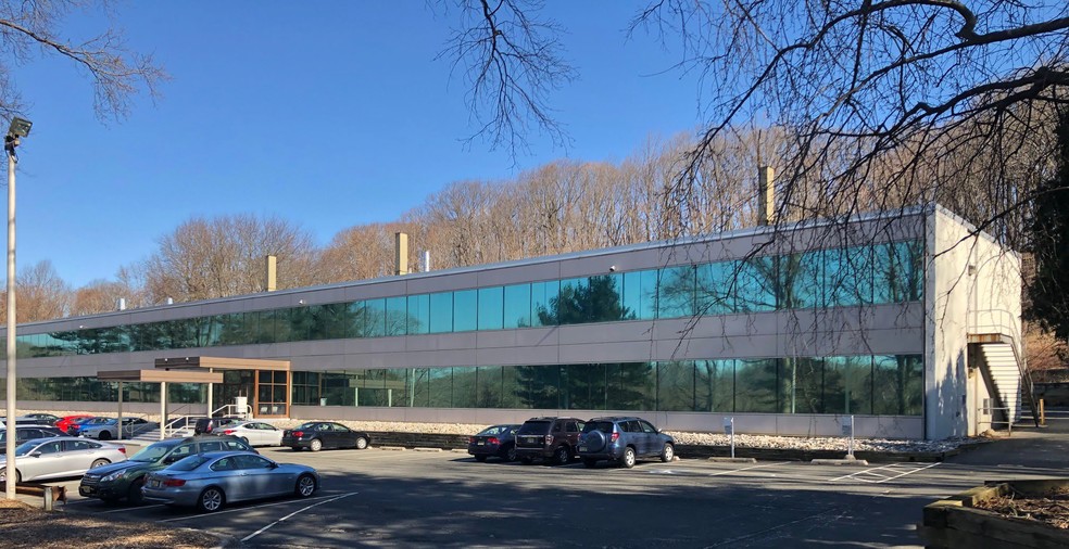 791 Holmdel Rd, Holmdel, NJ for sale - Building Photo - Image 1 of 1